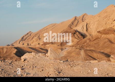 Midbar Yehuda hatichon Riserva nel deserto della giudea in Israele, paesaggio di montagna, wadi vicino al mare morto, viaggio medio-est Foto Stock