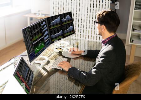 Man Trading Borsa del mercato Foto Stock
