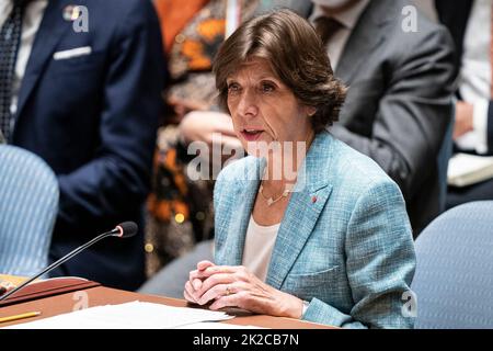 Catherine colonna, Ministro per l'Europa e gli Affari esteri della Francia e Presidente del Consiglio di sicurezza per il mese di settembre, parla alla riunione del Consiglio di sicurezza del Consiglio di sicurezza "mantenimento della pace e della sicurezza dell'Ucraina" presso la sede dell'ONU. Alla riunione hanno partecipato ministri degli Esteri di tutti i membri del Consiglio di sicurezza, nonché di Ucraina, Germania, Polonia, Lituania, Bielorussia, Repubblica ceca e Josep Borrell Fontelles, Alto rappresentante dell'Unione europea per gli affari esteri e la politica di sicurezza. (Foto di Lev Radin/Pacific Press) Foto Stock