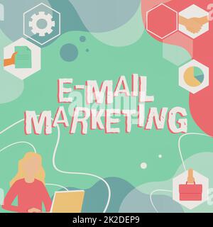 Marketing e-mail con sottotitoli concettuali. Approccio aziendale inviare un messaggio commerciale a un gruppo di mostrare utilizzando mail Donna pensiero innovativo Leading Ideas verso un futuro stabile. Foto Stock