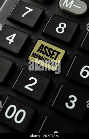 Ispirazione che mostra il segno Asset Management. Panoramica aziendale Gestione precisa delle risorse per i futuri vantaggi economici documentazione online idee, caricamento di file importanti su Internet Foto Stock