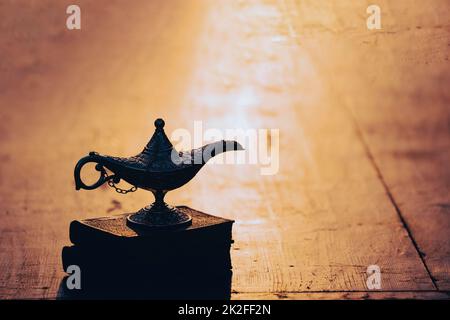 Festivo biglietto di auguri per il mese santo musulmano Ramadan Kareem. Foto Stock