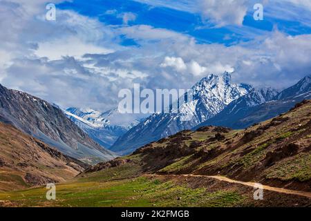 Himalaya. Il trek di Chandra Tal Lago 4300 m . Spiti, Himachal Pradesh, India Foto Stock