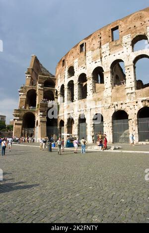 Colosseo oder Kolosseum, Anfiteatro di Antikes a Rom, Lazio, Italien Foto Stock