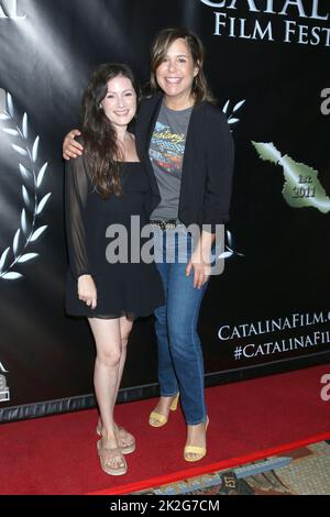 22 settembre 2022, Long Beach, California, USA: ALEKSA PALLADIANO e LAURA NIEMI al Catalina Film Festival del 2022 presso il gruppo di recitazione di Long Beach presso lo Scottish Rite Event Center. (Credit Image: © Kay Blake/ZUMA Press Wire) Foto Stock