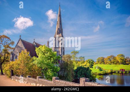 St. Albans Chiesa vicino alla cittadella Kastellet nel parco Churchillparken. Kopenhagen, Danimarca. Foto Stock