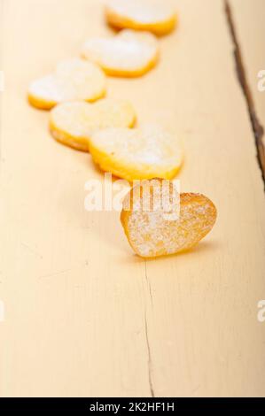 A forma di cuore san valentino frollini cookies Foto Stock