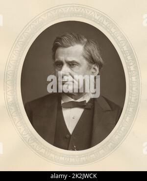 Thomas Henry Huxley (1825-1895) biologo inglese e uomo di scienza. Sostenitore di Darwin. Woodburytype pubblicato 1877 Foto Stock