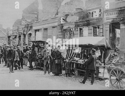 I Guerra Mondiale 1914-1918: street market nel mezzo delle rovine di Hohenstein (ora Olsztynek, Polonia), Tedesco della Prussia orientale, 1915. Foto Stock