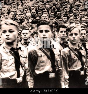 Gioventù Hitleriana parade circa 1936 Foto Stock