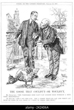 Arthur Bonar Law (1858-1923) uomo di stato unionista scozzese, nato in Candian, primo ministro britannico 1922-1923, che cerca di convincere il primo ministro francese, Raymond Poincare, a dare tempo alla Germania, l'Oca d'oro, a pagare riparazioni. Cartone animato di Bernard Partridge da 'Punch', Londra, 10 gennaio 1923. Foto Stock