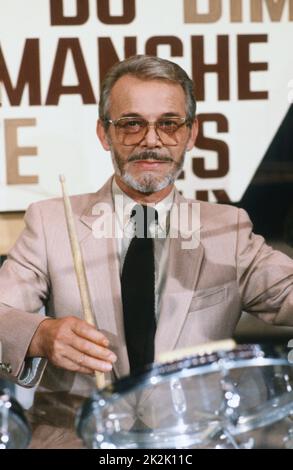 Il produttore televisivo francese Jacques Solness presenta le prime edizioni del programma televisivo 'Les Jeux de 20 heures' che ha creato. 1976 Foto Stock