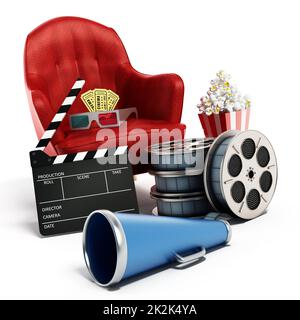 Sedile rosso, pop corn, aspo pellicola e ardesia. Illustrazione 3D Foto Stock