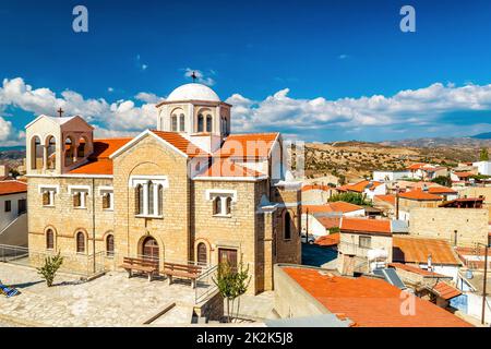 Vista sul villaggio di Dora. Distretto di Limassol, Cipro Foto Stock