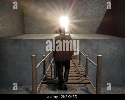 Uomo d'affari in piedi di fronte alle scale che conducono al luminoso keyhole. Illustrazione 3D Foto Stock