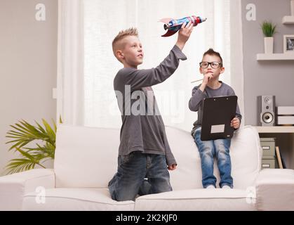 poco spazio razzo scienziati esperimenti Foto Stock