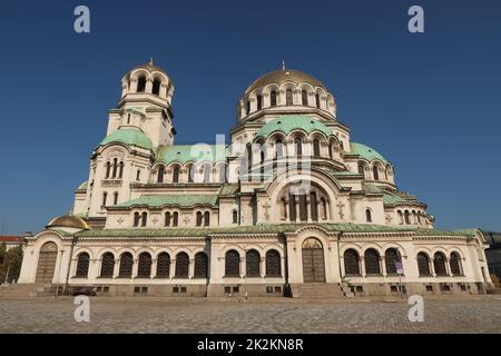 Le molte finestre e cupole del St Alexander Nevsky Cattedrale di Sofia Foto Stock