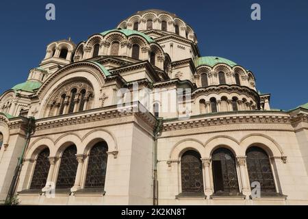 Primo piano sulla facciata del St. Alexander Nevsky Cattedrale di Sofia Foto Stock