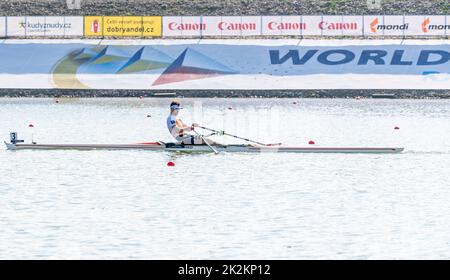 Racice, Repubblica Ceca. 23rd Set, 2022. Melvin Twellaar dei Paesi Bassi gareggia nella semifinale maschile durante il Day 6 dei Campionati mondiali di canottaggio 2022 al Labe Arena Racice il 23 settembre 2022 a Racice, Repubblica Ceca. Credit: Ondrej Hajek/CTK Photo/Alamy Live News Foto Stock