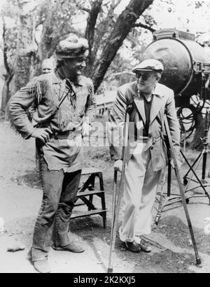 L'anno di Alamo : 1960 Stati Uniti regista : John Wayne John Wayne, John Ford sul set Foto Stock
