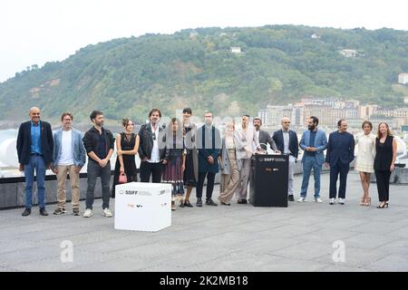 23 settembre 2022, Madrid, Madrid, Spagna: Rodrigo Sorogoyen, Isaki Lacuesta, Isa campo, Alberto Rodriguez, Luis Callejo, Melina Matthews, Ainhoa Santamaria, Patricia Lopez Arnaiz, Zoe Arnao, Maria Vazquez, Gesù Carroza, Francisco Araujo, Ignacio Corrales, Rafael Portela, Isabel pena, Alberto Marini hanno partecipato 'Apagon' Photocall durante il 70th San Sebastian International Film Festival al Kursaal Palace il 23 settembre 2022 a Donostia / San Sebastian, SpainDonostia / San Sebastian. Spagna. 20220923, (Credit Image: © Jack Abuin/ZUMA Press Wire) Foto Stock