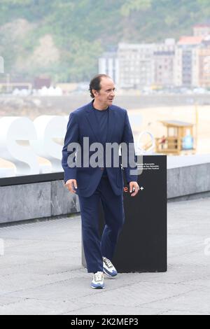 23 settembre 2022, Madrid, Madrid, Spagna: Luis Callejo ha partecipato 'Apagon' Photocall durante il 70th ° Festival Internazionale del Film di San Sebastian al Palazzo Kursaal il 23 settembre 2022 a Donostia / San Sebastian, SpainDonostia / San Sebastian. Spagna. 20220923, (Credit Image: © Jack Abuin/ZUMA Press Wire) Foto Stock