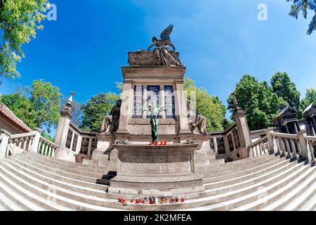 Il mausoleo di Slavin al Cimitero di Vysehrad. Praga, Repubblica Ceca Foto Stock