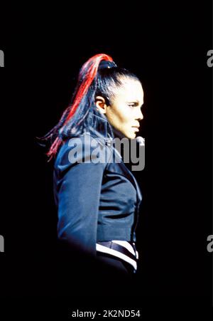 JANET JACKSON ; live in London, UK ; undated (1990s) ; Credit : Mel Longhurst / Performing Arts Images ; www.performingartsimages.com Foto Stock