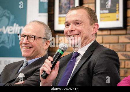 Francia, Vaulx en Velin, 2022-09-22. Ritratto di Olivier Dussopt, ministro del lavoro, durante la sua visita nella metropoli di Lione per discutere il tema o Foto Stock