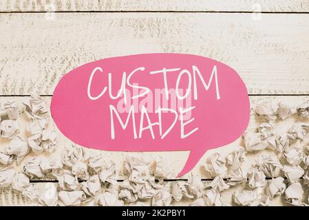 Testo che mostra l'ispirazione personalizzata. Foto concettuale qualcosa è fatto per ordinare per una particolare organizzazione del cliente Foto Stock
