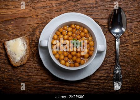 zuppa di piselli bavarese al forno Foto Stock