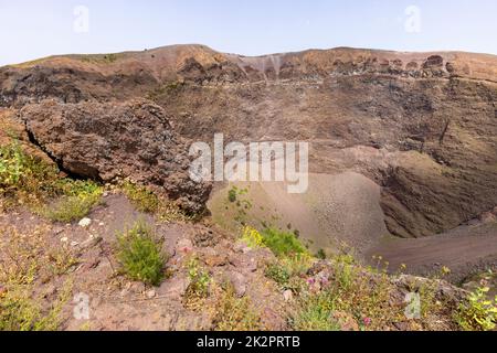 L'interno del cratere del Vesuvio, Italia. Si trova sul Golfo di Napoli in Campania a circa 9 km da Napoli Foto Stock