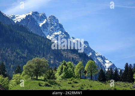 Germania, Baviera, alta Baviera, Landkreis Garmisch-Partenkirchen, montagne di Wetterstein, Zugspitze montagna Foto Stock