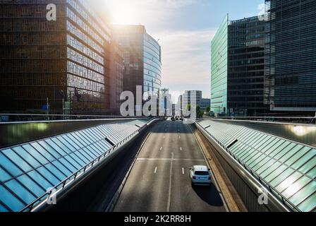 Traffico stradale a Bruxelles Foto Stock