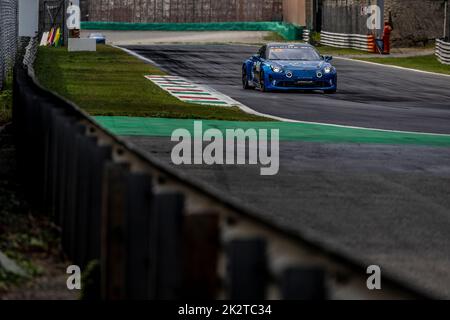 18 MACCHI Pierre (fra), Patrick Roger Autosport GP, Alpine A110 CUP, azione in occasione del 5th° round della Alpine Europa Cup 2022, dal 23 al 25 settembre sull'Autodromo Nazionale di Monza a Monza - Foto Marc de Mattia/DPPI Foto Stock