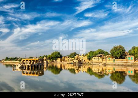 Indian landmark Gadi Sagar in Rajasthan Foto Stock