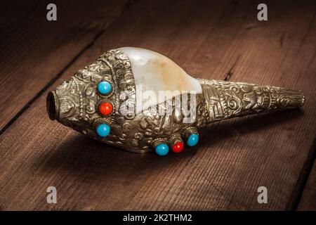 Conchiglia buddista tibetana Horn Dung-Dkar Foto Stock