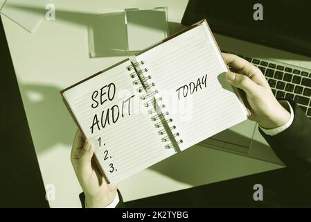 Testo della scrittura a mano Seo Audit. Ottimizzazione del motore di ricerca per foto concettuali processo di convalida e verifica -47266 Foto Stock