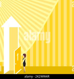 Lady Standing Front of Door apre nuove opportunità per il successo. Donna d'affari che mette in avanti verso l'entrata per l'avanzamento recente nella carriera. Foto Stock