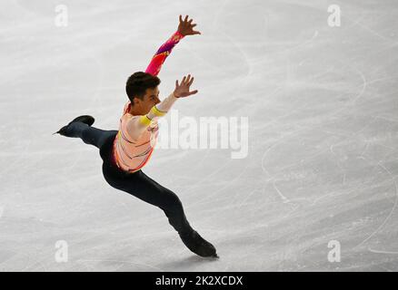 Oberstdorf, Germania. 23rd Set, 2022. Pattinaggio a figure: Serie Challenger - Nebelhorn Trophy, individuale, uomo, Danza libera. La tedesca Nikita Starostin gareggerà nello skate libero. Credit: Angelika Warmuth/dpa/Alamy Live News Foto Stock