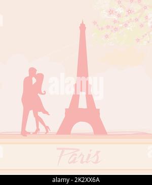 Coppia romantica a Parigi kissing vicino alla Torre Eiffel Foto Stock