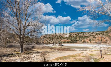 Paesaggio desertico a Lagunas de Ruidera, Spagna. Cambiamento climatico, mancanza di acqua Foto Stock