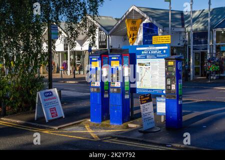 Lake District Pay and Display unità di pagamento e mappa stradale a Windermere, Regno Unito Foto Stock