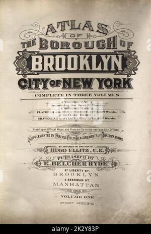 E.B. Hyde & Co.. Cartografica, Mappe. 1916. Lionel Pincus e la Principessa Firyal Map Division. Brooklyn (New York, N.Y.), Real Property , New York (state) , New York Atlas del quartiere di Brooklyn, Città di New York. Completa in tre volumi. Volume uno contenente i primi 28 Wards. Volume due, Flatbush e New Utrecht, (29th e 30th Wards.) Volume tre, Gravesend e pianure, (31st e 32nd Wards.) Sulla base di mappe ufficiali e piani in archivio nei vari uffici della città. Integrato da misurazioni e osservazioni accurate sul campo. Da e sotto la direzione di Hugo Ullitz, C. E., pubblicato da E. Foto Stock