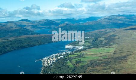 Base navale di Faslane sul fiume Clyde, costa occidentale della Scozia, sede dei sottomarini Trident, e difende nucleari e convenzionali. Foto Stock