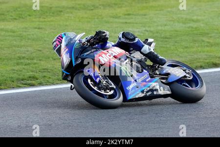 Chester, Regno Unito. 23 set 2022 Tarran Mackenzie (McAMS Yamaha) visto in azione durante il Bennets British Superbikes Round 9 (pratica) a Oulton Park Chester Inghilterra il 23 2022 settembre GS.Media / Alamy Live News Foto Stock