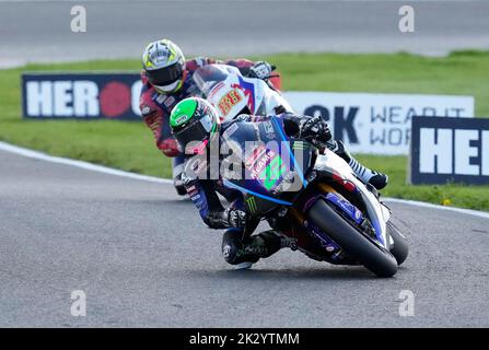 Chester, Regno Unito. 23 set 2022 Jason o'Halloran (McAMS Yamaha) visto in azione durante il Bennets British Superbike Round 9 (pratica) a Oulton Park Chester Inghilterra il 23 2022 settembre GS.Media / Alamy Live News Foto Stock