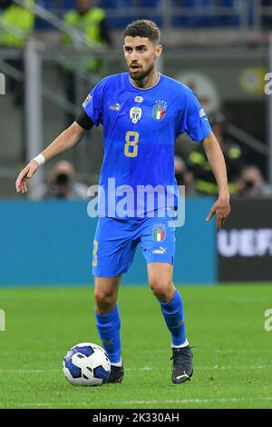 Milano, Italia. 23rd Set, 2022. Jorginho in Italia durante la partita della European Nations League 2022 Italia-Inghilterra Stadio Giuseppe Meazza a Milano, 23rd settembre 2022 (credit photo AllShotLive/ Credit: Sipa USA/Alamy Live News Foto Stock