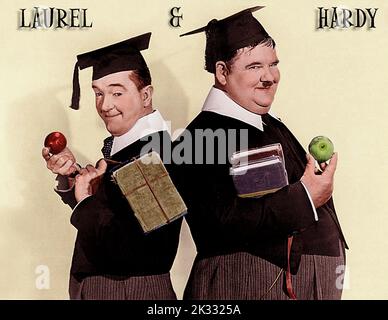 Stan Laurel e Oliver Hardy Un ceppo di Oxford 1940 Foto Stock