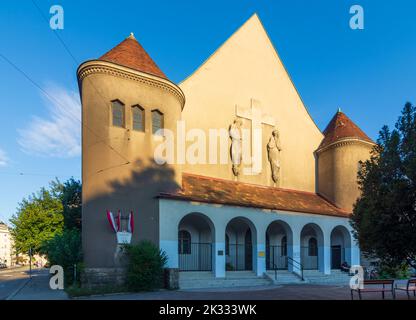 Wien, Vienna: chiesa Verklärungskirche (Chiesa della Trasfigurazione), distretto am Tabor nel 02. Leopoldstadt, Vienna, Austria Foto Stock